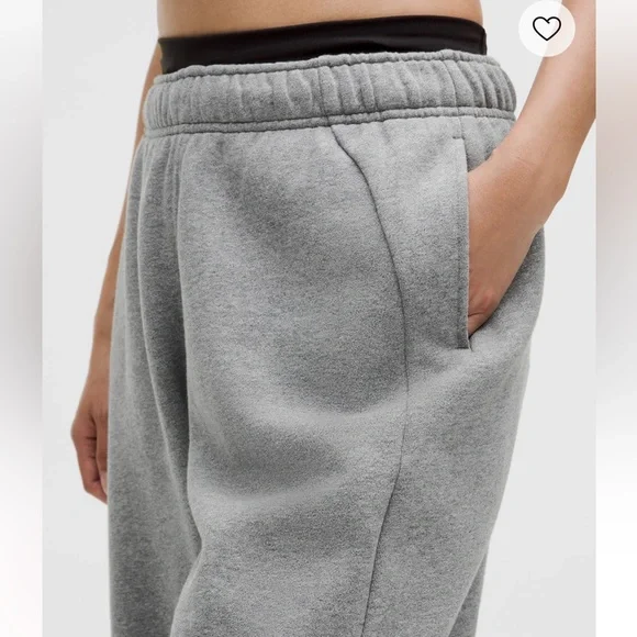 Women’s Lululemon Oversized Scuba Sweatpants - Picture 5 of 8